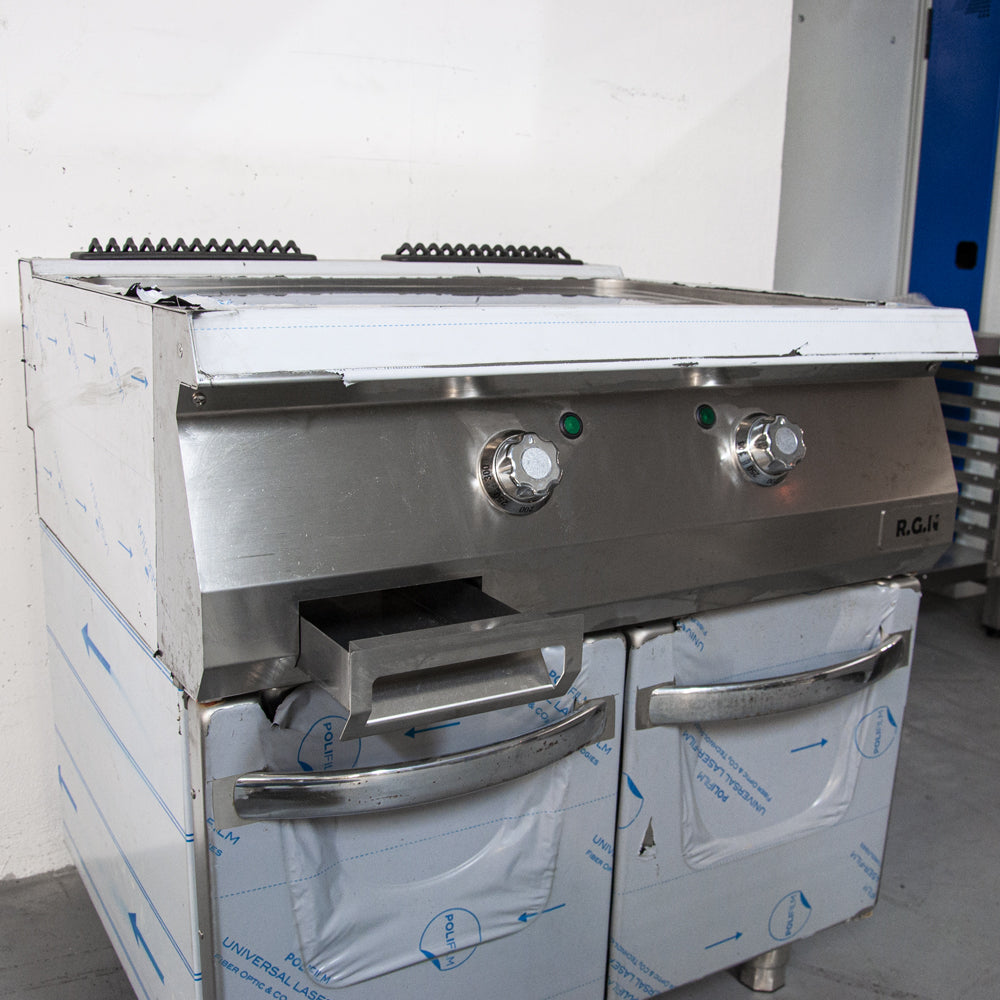 Plancha lisse sur soubassement neutre 2 portes - Oztiryakiler OG28070C