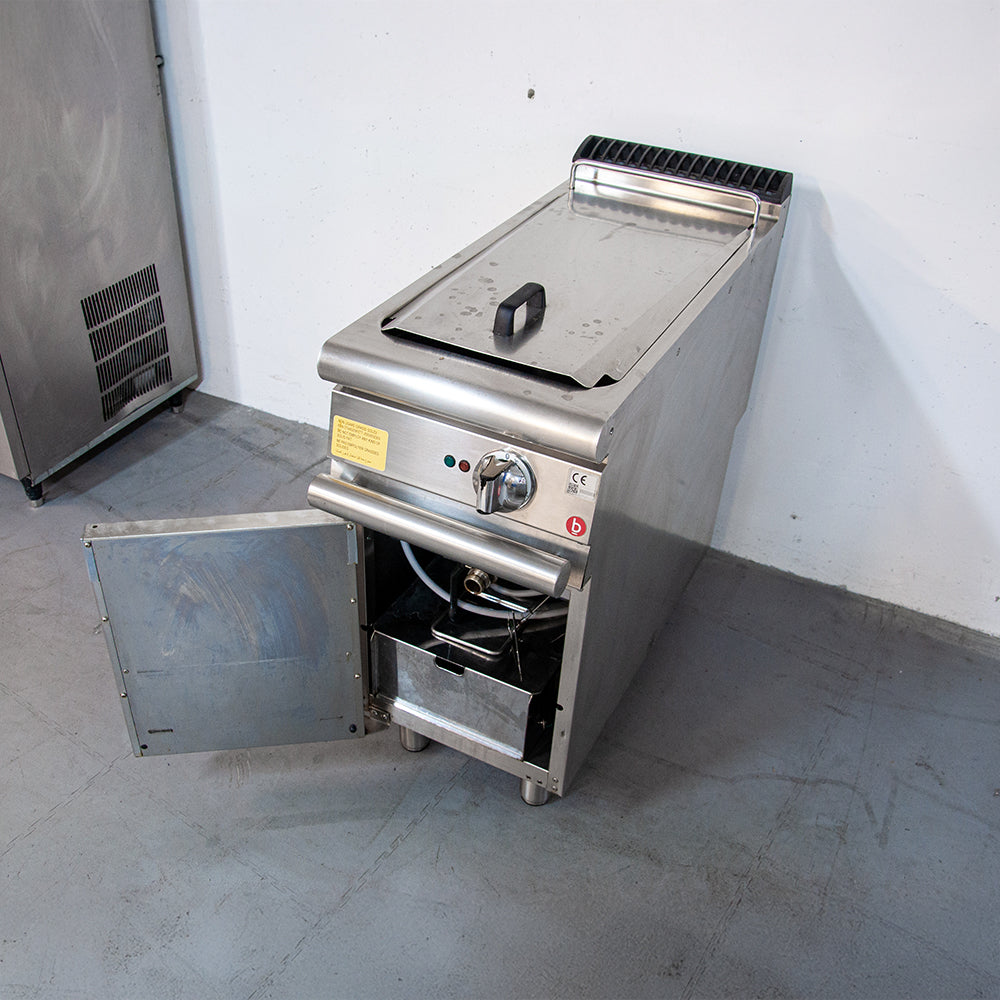 Friteuse électrique 2 paniers sur meuble - Cuve 22 litres - 18 kW - 400 x 900 x 850 mm - 33 - Baron Q90FRI/E422