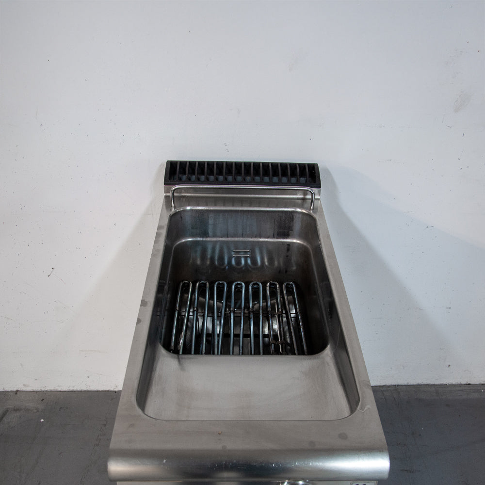 Friteuse électrique 2 paniers sur meuble - Cuve 22 litres - 18 kW - 400 x 900 x 850 mm - 33 - Baron Q90FRI/E422