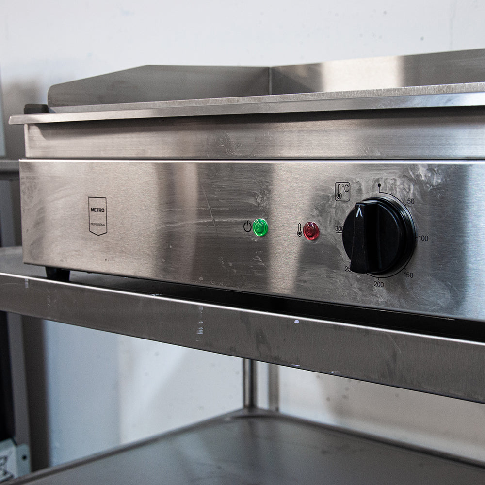 Plancha électrique lisse 1 zone 2,4kW - 550 x 417 x 240 mm - 0260 - Metro GEG2101