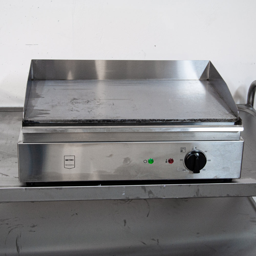 Plancha électrique lisse 1 zone 2,4kW - 550 x 417 x 240 mm - 0261 - Metro GEG2101
