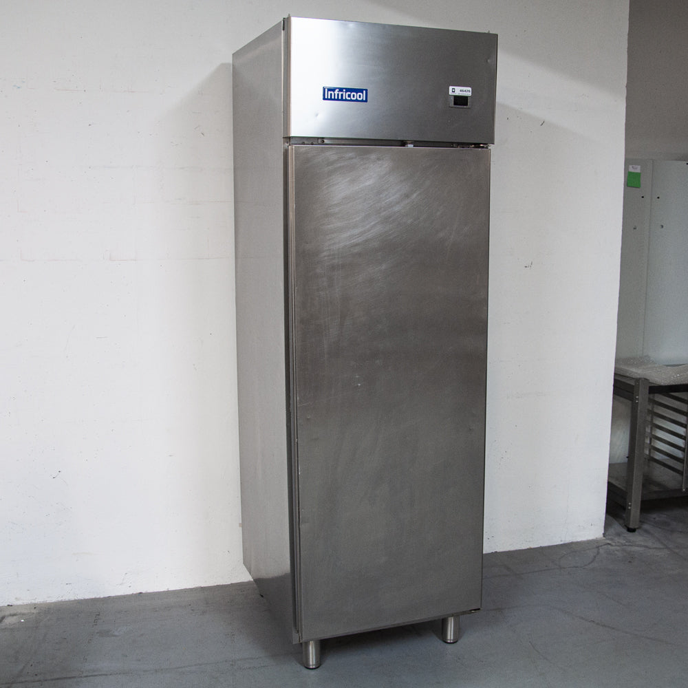Armoire négative une porte -18ºC GN 2/1 - Infricool IAG701N