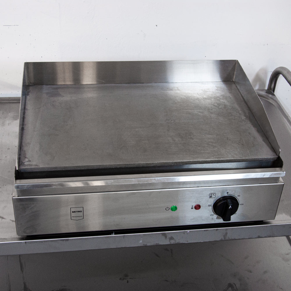 Plancha électrique lisse 1 zone 2,4kW - 550 x 417 x 240 mm - 0260 - Metro GEG2101