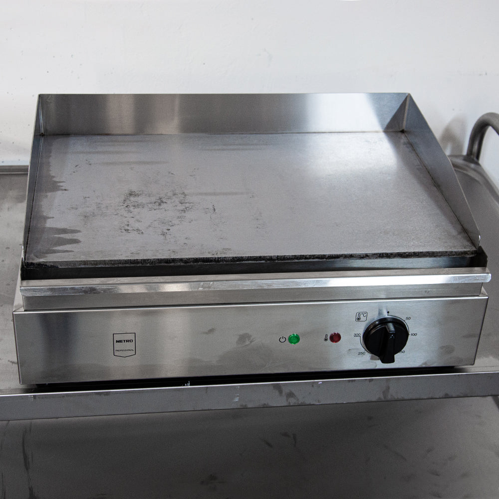 Plancha électrique lisse 1 zone 2,4kW - 550 x 417 x 240 mm - 0261 - Metro GEG2101